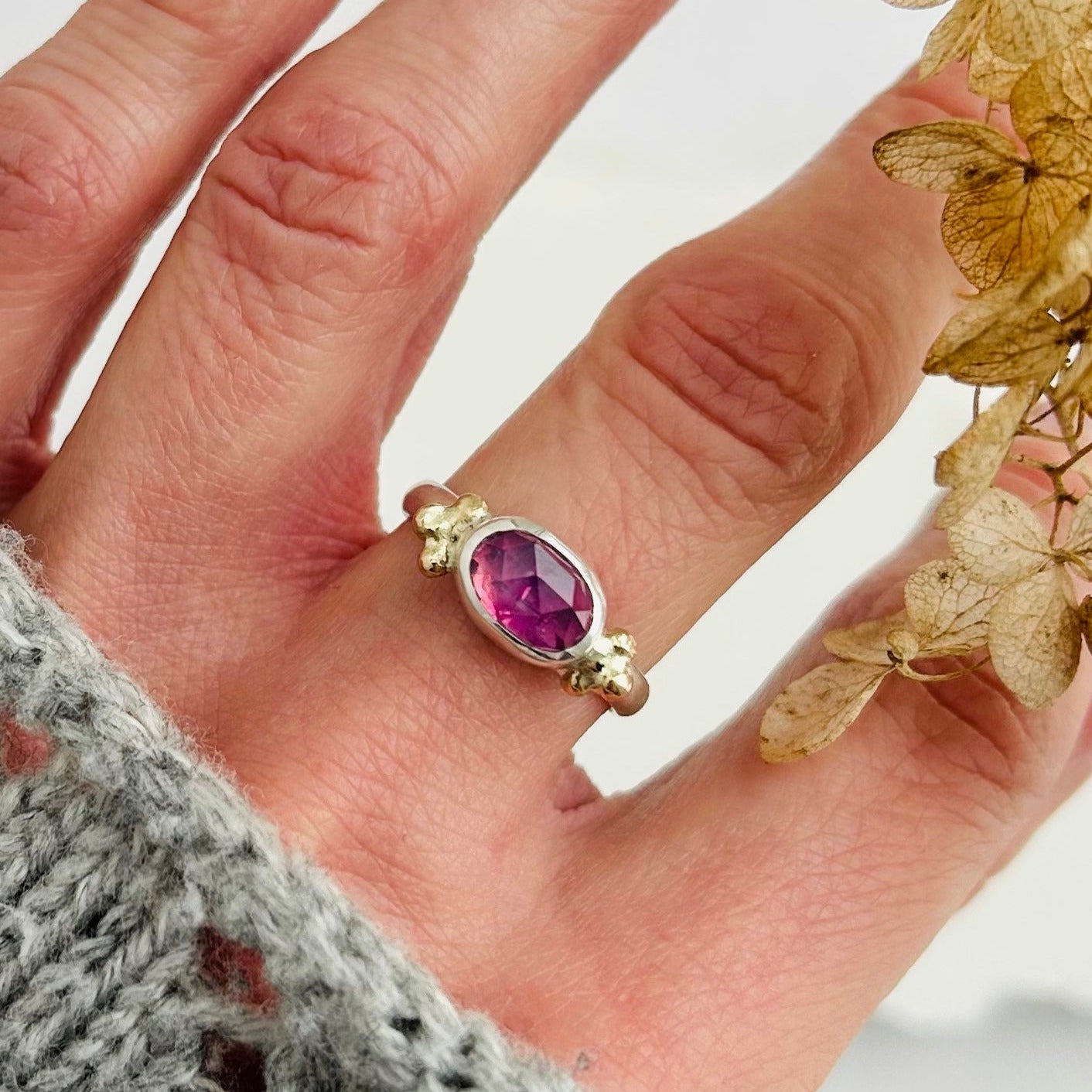 The Queen Ring - Size 6
